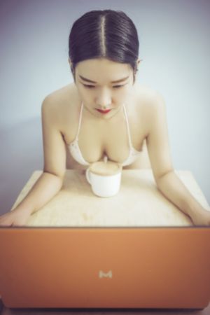 《寻梦环游记》英文版_免费手机观看