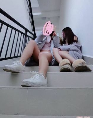 皇上捏住宫女的巨峰_DVD在线观看电视